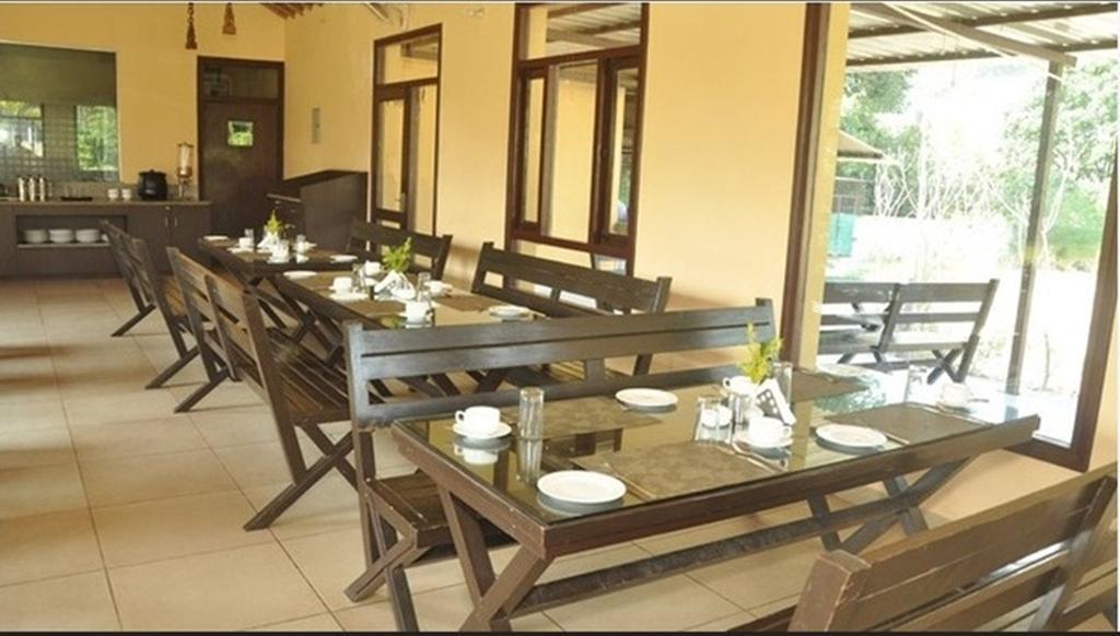 Dewdrop Mango Bloom Resort Jim Corbett National Park Buitenkant foto