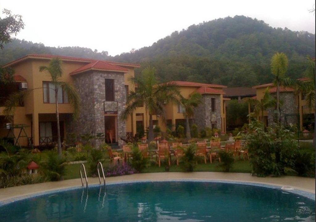 Dewdrop Mango Bloom Resort Jim Corbett National Park Buitenkant foto