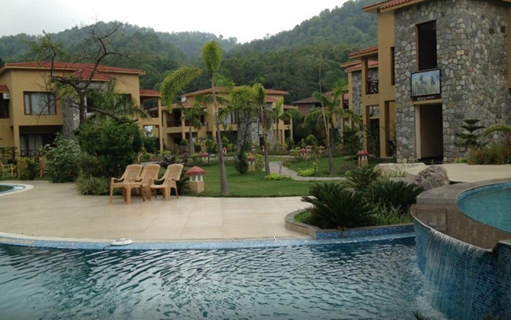 Dewdrop Mango Bloom Resort Jim Corbett National Park Kamer foto
