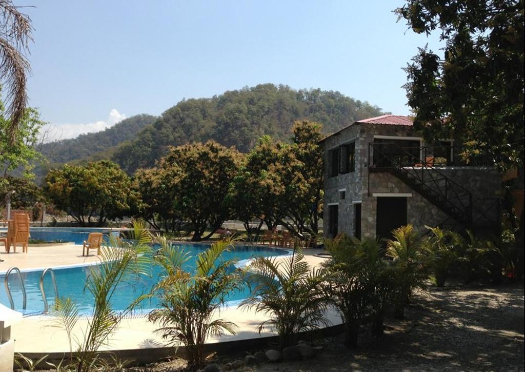 Dewdrop Mango Bloom Resort Jim Corbett National Park Kamer foto